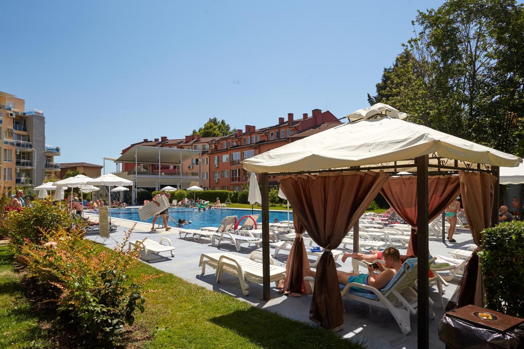 Luxury First Line Apartment With Pool By The Sea Nesebar Exteriör bild