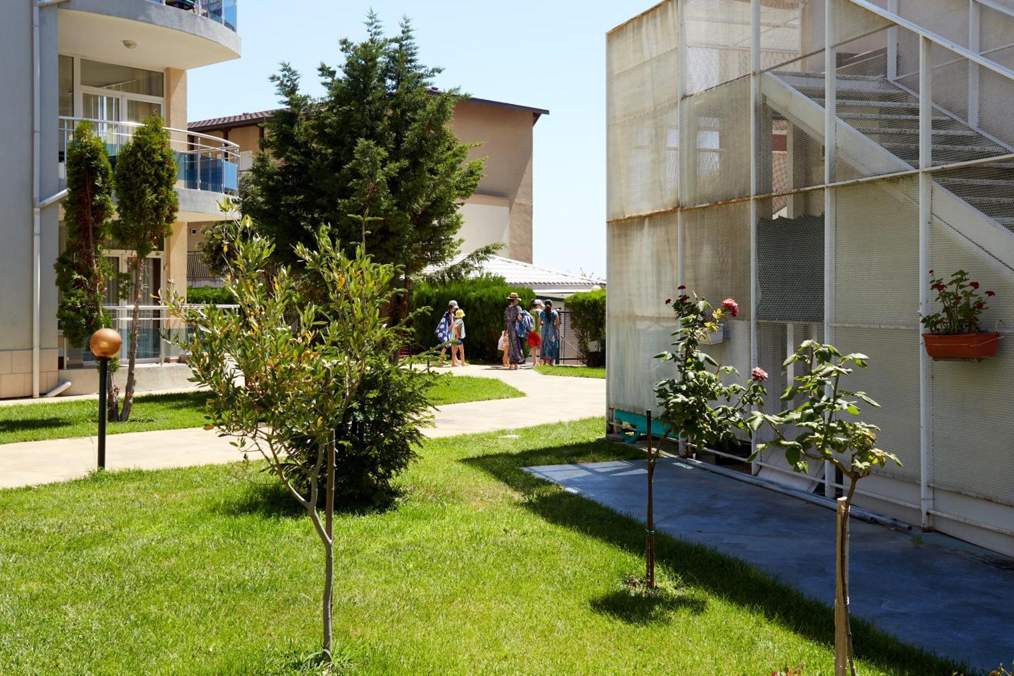 Luxury First Line Apartment With Pool By The Sea Nesebar Exteriör bild