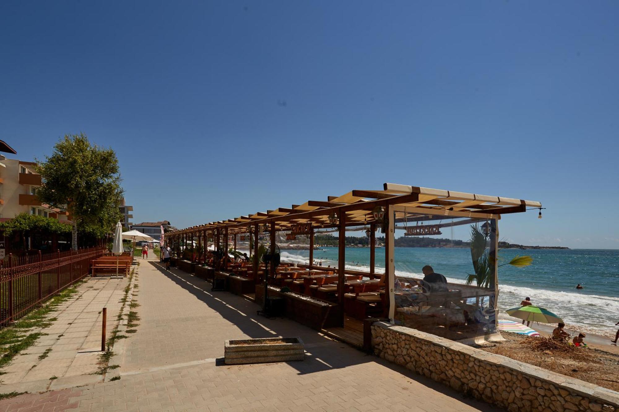 Luxury First Line Apartment With Pool By The Sea Nesebar Exteriör bild